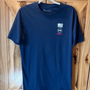 SALE🎉. Under Armour Men's Navy T-Shirt